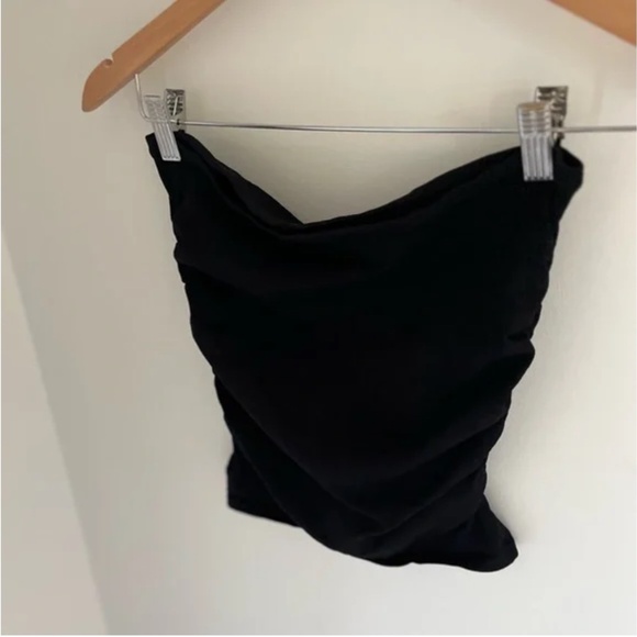 DISSH Black Strapless Ruched Crop Top - Picture 3 of 3